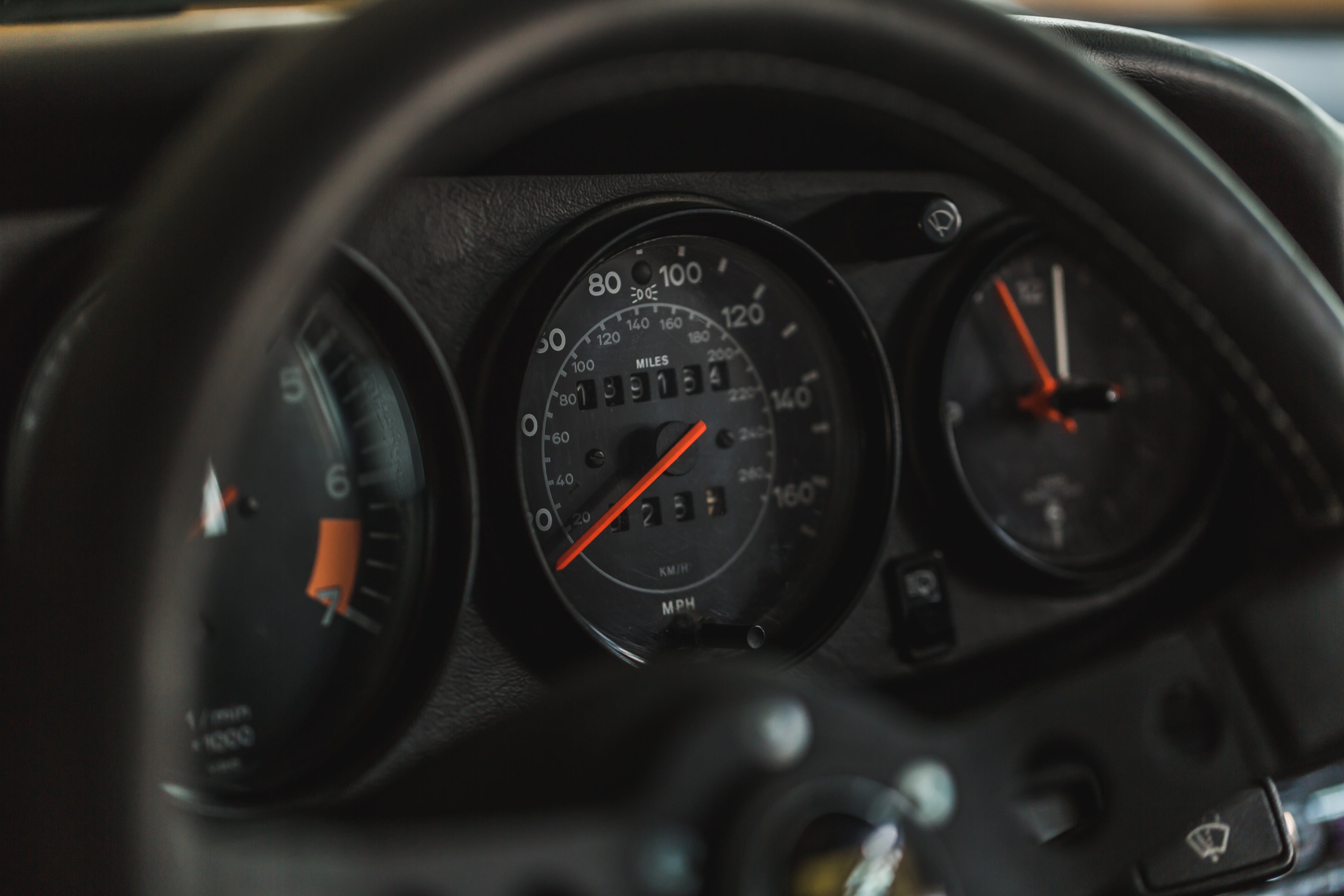 1980-speedometer.jpg